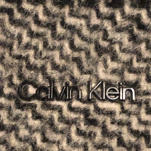 Calvin Klein 🌹ASHLEY NWOT 🌹should bag on trend shoulder bag like NEW - Picture 4 of 10